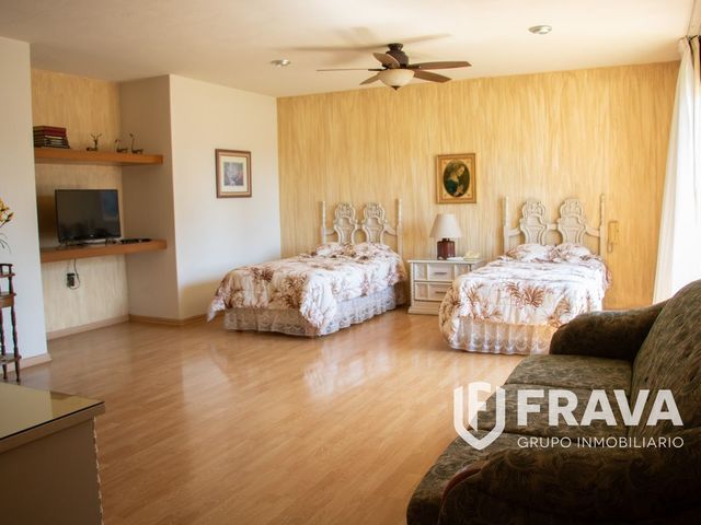 place photo 25
