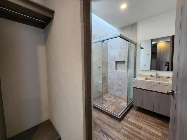 place photo 47