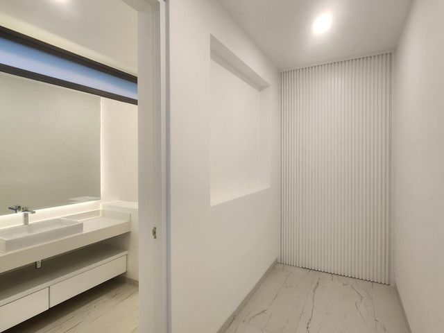 place photo 52