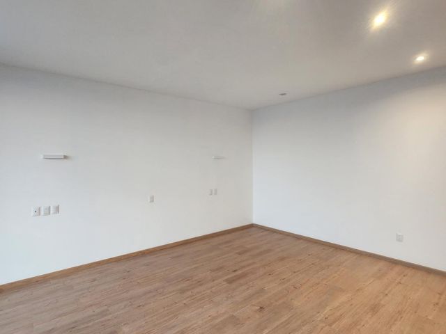 place photo 75