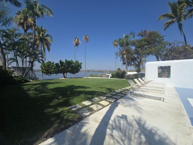 place photo 19