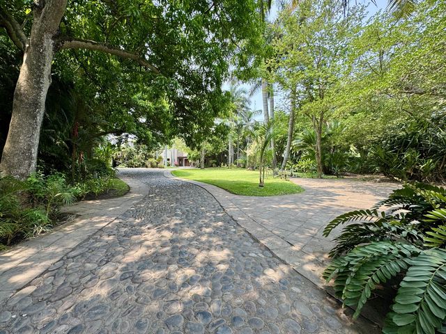 place photo 26