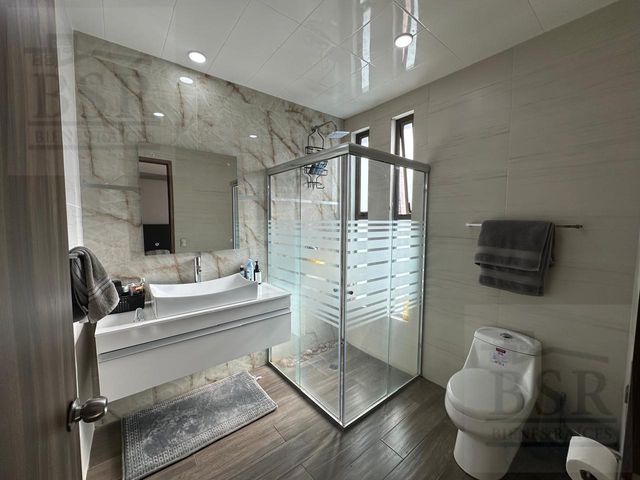 place photo 37