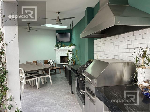place photo 66