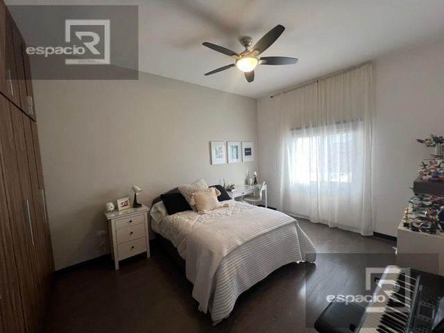 place photo 55