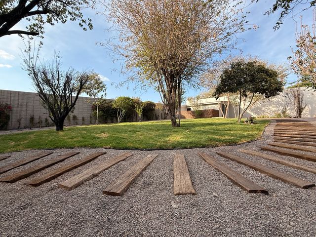 place photo 39