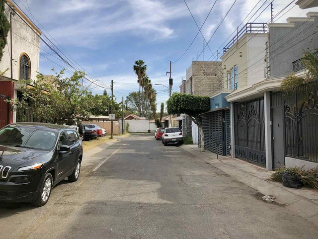 place photo 43