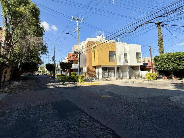 place photo 41