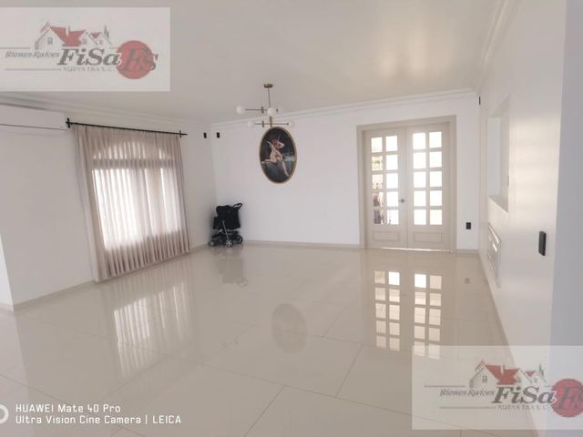 place photo 48