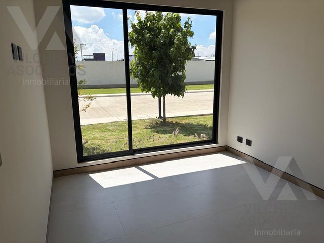 place photo 53