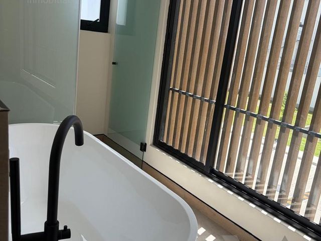 place photo 49