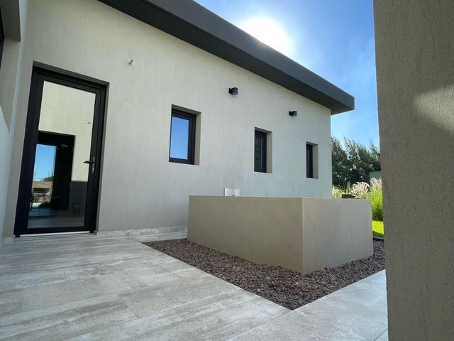 place photo 81