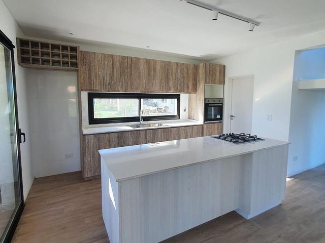 place photo 66