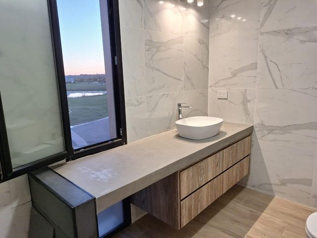 place photo 56