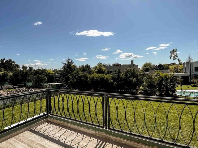 place photo 66