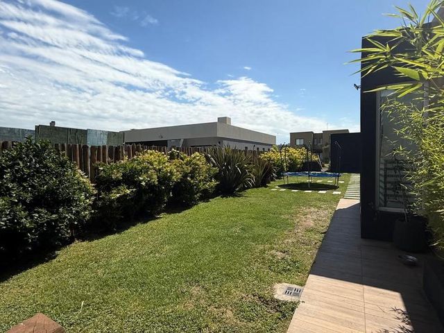 place photo 54