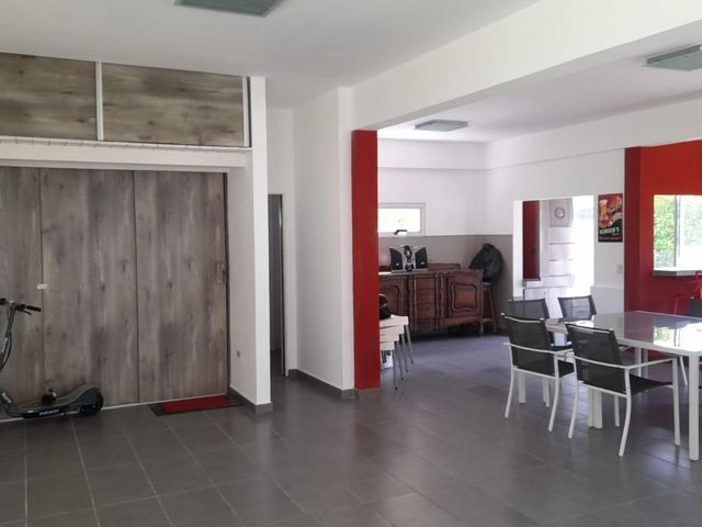 place photo 15