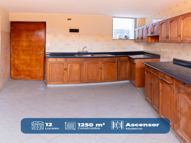 EDIFICIO CORPORATIVO EN VENTA – SANTIAGO DE SURCO, LIMA