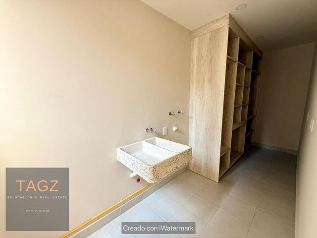 place photo 48