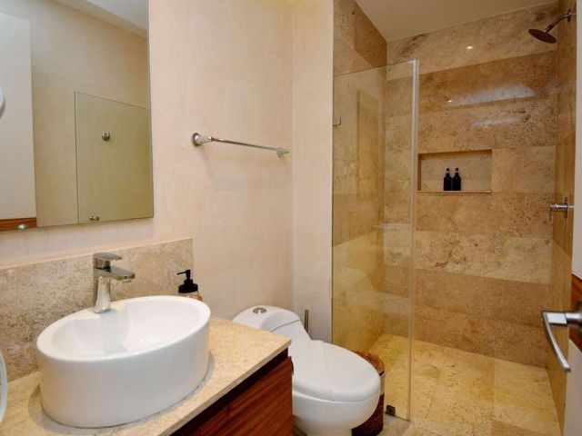 place photo 23