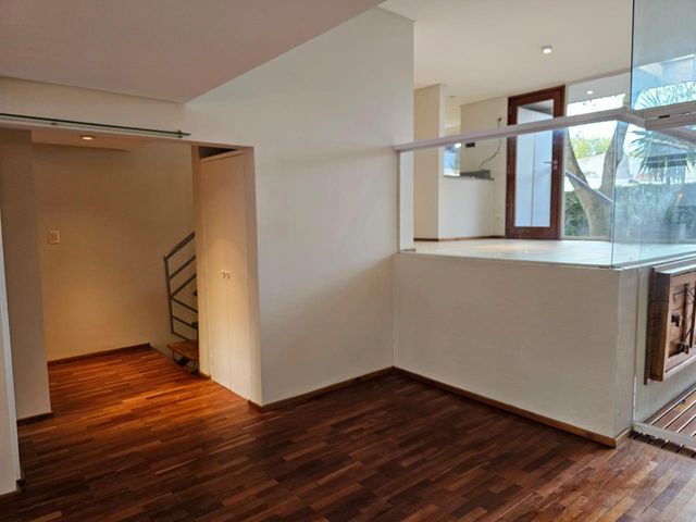 place photo 53