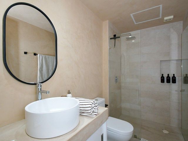 place photo 38