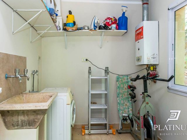 place photo 52