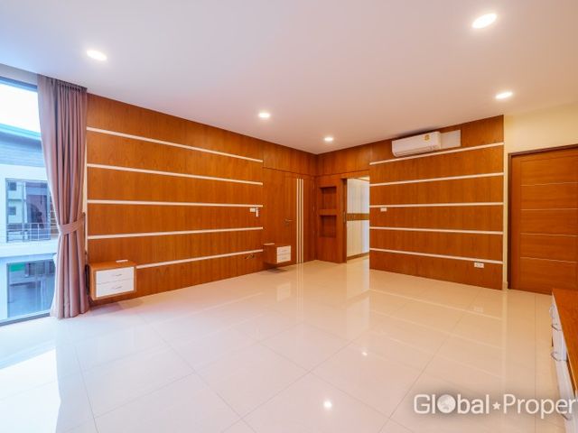 place photo 47