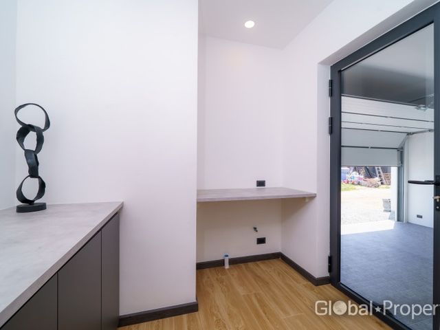 place photo 75