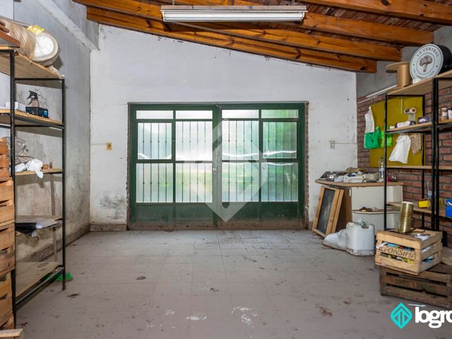 place photo 64