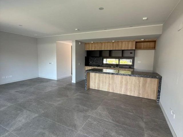 place photo 64