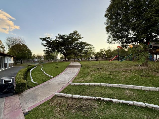 place photo 44