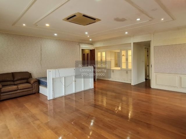 place photo 90
