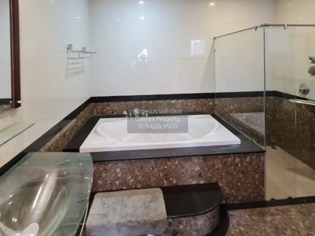 place photo 95