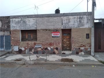 Casa a Refaccionar en Bº Escuela de Río Tercero