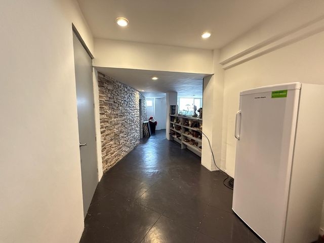 place photo 66