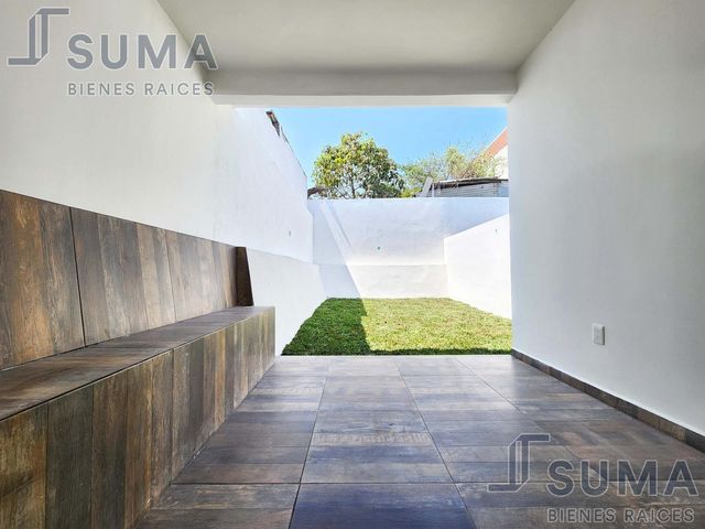 place photo 24