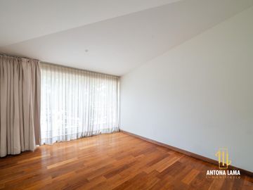 place photo 48