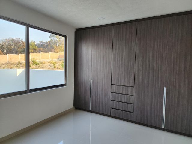 place photo 48