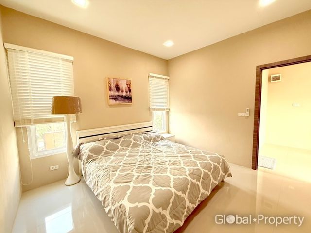 place photo 52