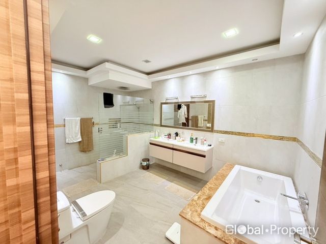 place photo 36