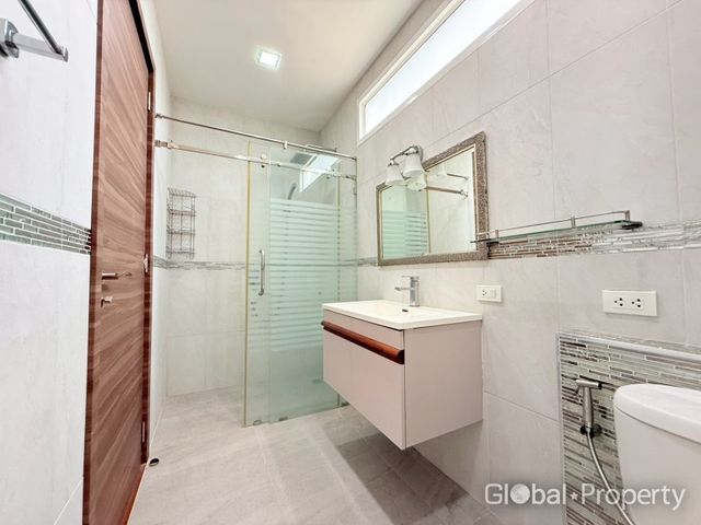 place photo 50