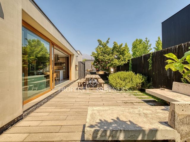 place photo 21