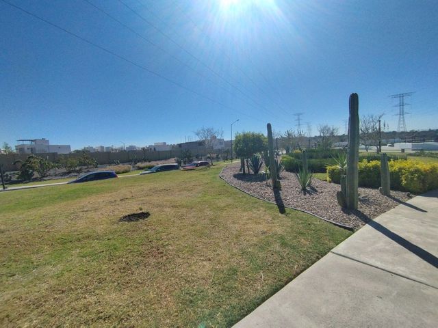 place photo 28