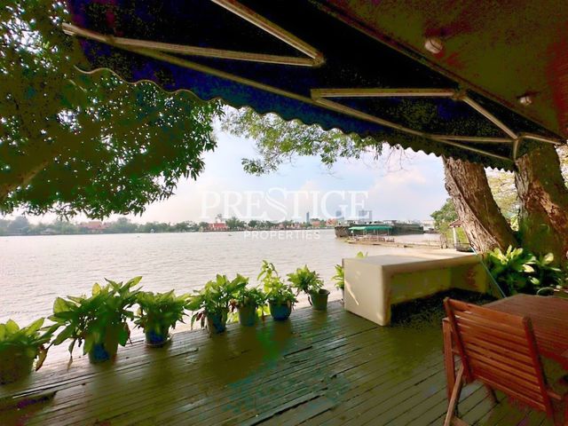 place photo 36