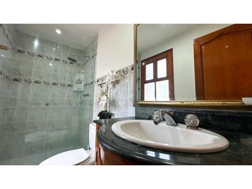 place photo 66