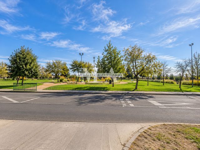 place photo 52