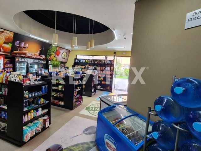 place photo 24