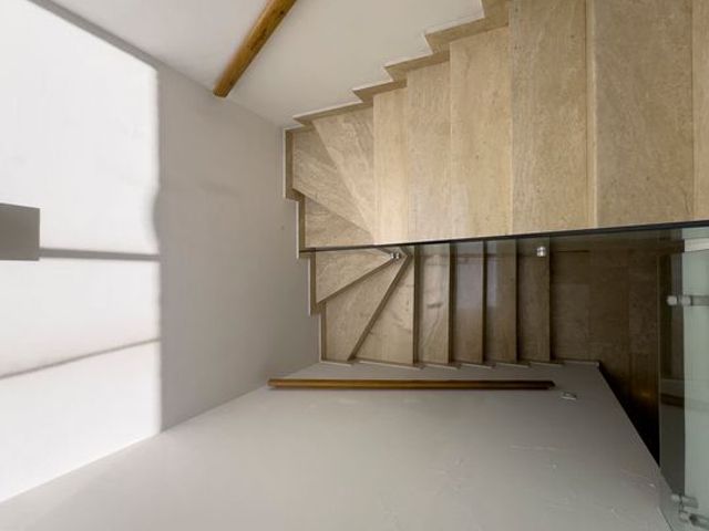 place photo 50