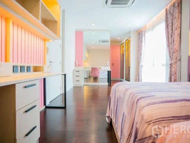 place photo 36